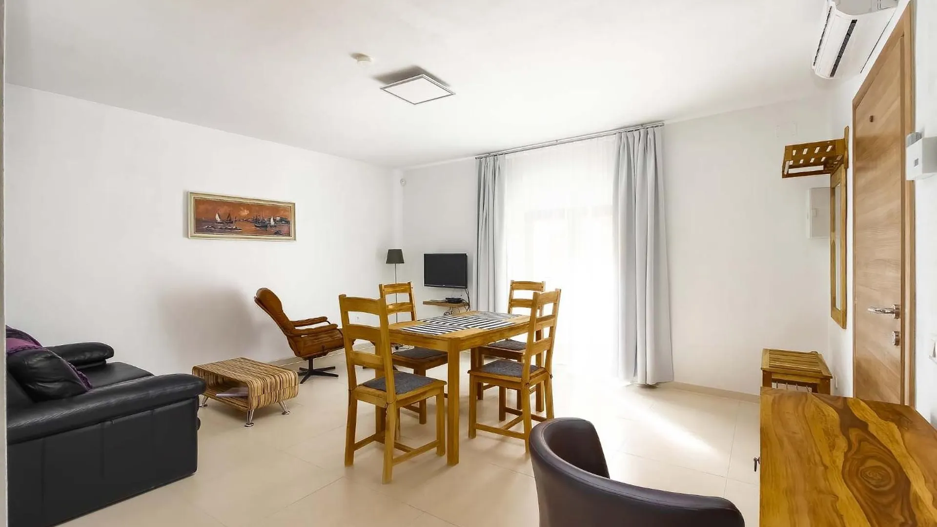 Perlina - Apartment For Four People Vrsar Croatia